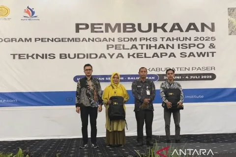 Petani Sawit Swadaya di Kabupaten Paser Mendapat Pelatihan ISPO Gratis