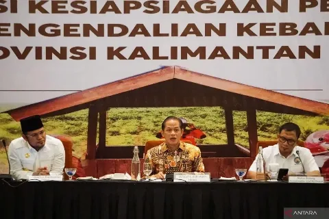 Menteri Lingkungan Hidup: Pentingnya Konsolidasi Perusahaan Kelapa Sawit Dalam Pencegahan Karhutla