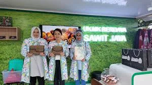 Wakil Gubernur Provinsi Kepulauan Bangka Belitung Apresiasi Produk UMKM Berbasis Sawit di Belitung Expo 2025