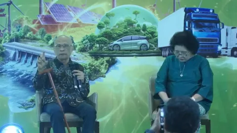 Aprobi Beri Penghargaan Kepada 2 Tokoh Bioenergi