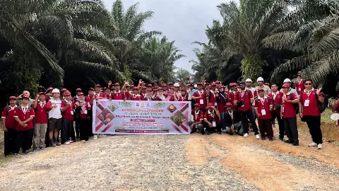 Petani Hebat, Sawit Kuat: BPDP dan Ditjenbun Tingkatkan Produktivitas Lewat Pelatihan Panen dan Pascapanen di Paser
