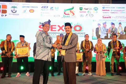 Inovasi Produk Turunan Sawit Pondok Pesantren Al Amin Diapreasiasi di Ajang SIEXPO Award 2025