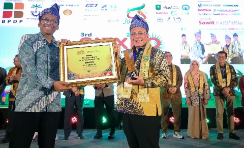 Inilah Satu-satunya Bupati Peraih SIEXPO Award 2025