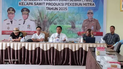 Pemprov Kalteng Tetapkan Harga TBS Periode II Bulan Agustus 2025 Rp3.366,89,-