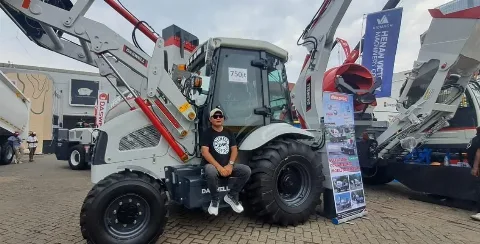 Daswell Andalkan Forklift SLM dan Becko Loader untuk Genjot Pasar Indonesia