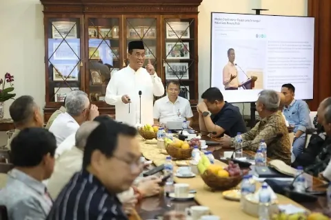 Mentan Meminta PTPN Memperkuat Kontribusi Bagi Negara