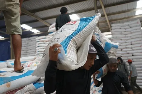 Pupuk Indonesia Gencarkan Sosialisasi Kemudahan Tebus Pupuk Subsidi
