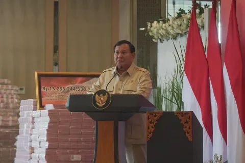 Presiden RI Prabowo Subianto: Uang Hasil Sitaan Senilai Rp13 Triliun Dipakai untuk Memperbaiki Sekolah