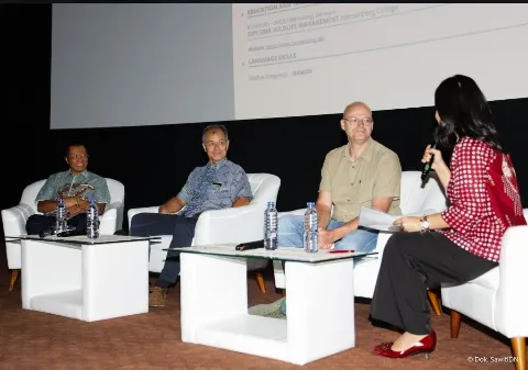 Film “Palm Oil in the Land of Orangutans”: Orangutan bisa Hidup Berdampingan dengan Sawit
