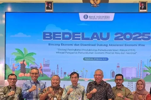 Strategi Peningkatan Produktivitas Perkebunan Sawit Rakyat  sebagai Penggerak Pertumbuhan Ekonomi Provinsi Riau dan Nasional