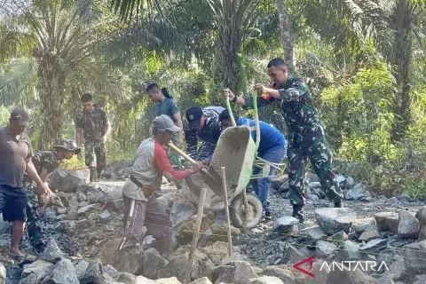 TMMD Tingkatkan Ekonomi di Desa Rejosari