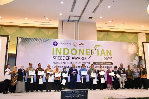 Dr. Azis Natawijaya dari Bumitama Raih Penghargaan pada Anugerah Pemulia Indonesia 2025