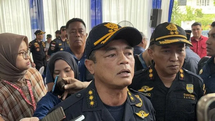 Kantor Bea Cukai Digeledah oleh Kejaksaan Agung Terkait Ekspor Produk Sawit dan Turunannya