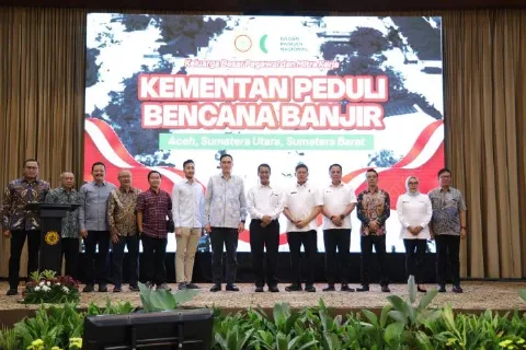 Kolaborasi Kementan Dan Stakeholder Himpun Donasi Rp 75 Miliar Untuk Korban Bencana Banjir