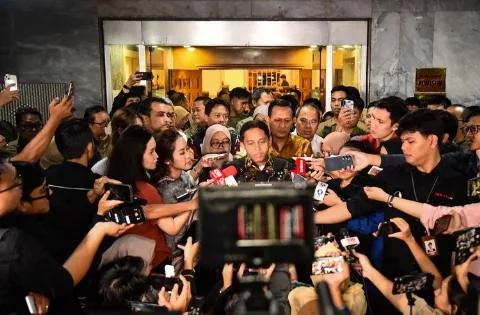 Menteri Kehutanan Akan Cabut 20 Izin PBPH dan Kejar Pelaku Perusakan Hutan
