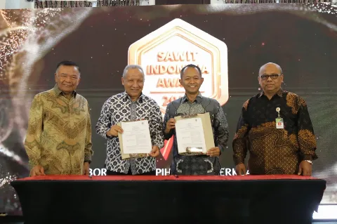 Majalah Sawit Indonesia dan  Universitas Sampoerna Sepakati Kerjasama Tingkatkan Kualitas Pendidikan di Perkebunan Sawit