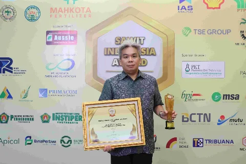 Pupuk Mahkota Raih 4th Sawit Indonesia Award 2025 Kategori Inovasi Pupuk NPK Terbaik di Perkebunan Sawit