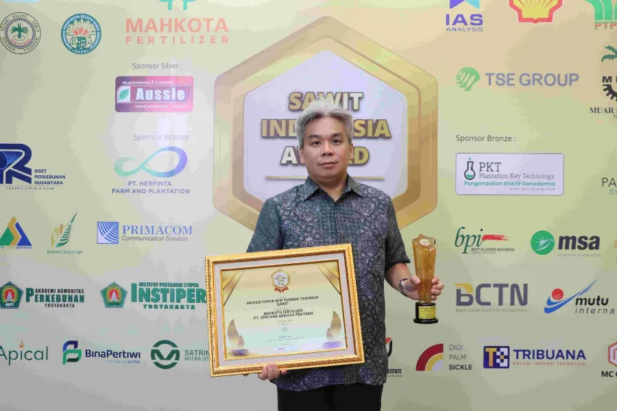 Pupuk Mahkota Raih 4th Sawit Indonesia Award 2025 Kategori Inovasi Pupuk NPK Terbaik di Perkebunan Sawit