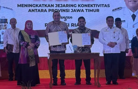Investasi Provinsi Jawa Timur dan Provinsi Riau Memperkuat Perdagangan Antar Daerah