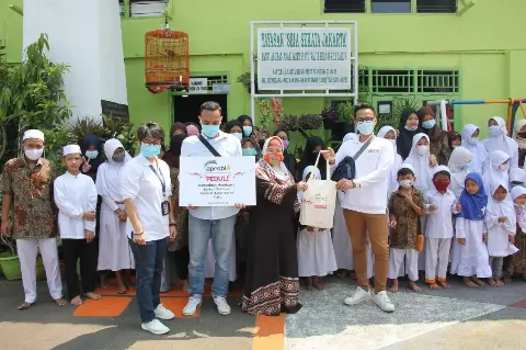 APROBI Salurkan Paket Sembako Senilai Rp 100 Juta di Jabodetabek