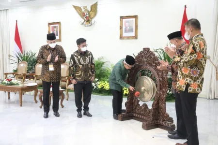 Wakil Presiden RI, KH. Maruf Amin Mendorong Pengusaha Sawit Indonesia yang Tergabung Dalam Gapki Memperkuat Program Peremajaan Sawit Rakyat