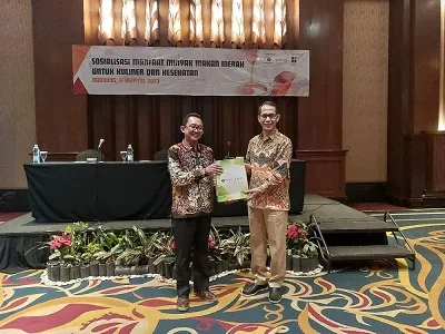 SBRC IPB University Together with BPDPKS, Socialize the Benefits of Red Edible Oil, Good for Health and Stunting Prevention