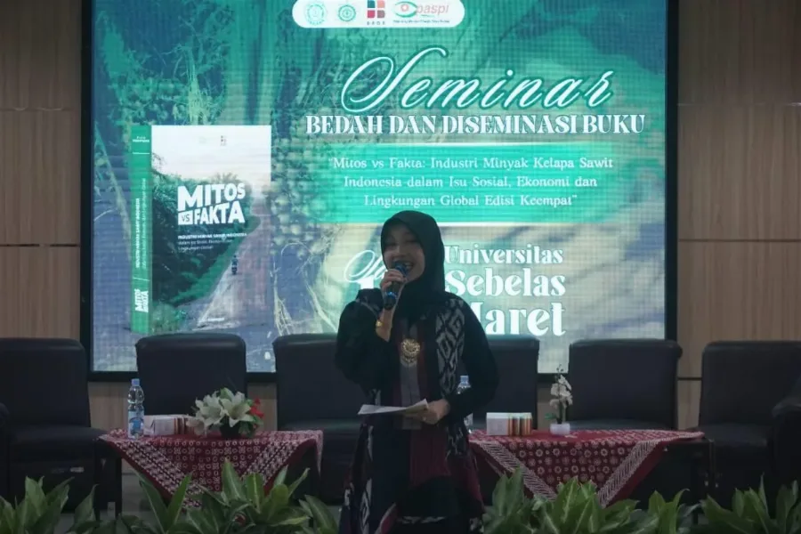 Kolaborasi PASPI dan BPDP dengan Universitas Negeri Sebelas Maret Menyelenggarakan Bedah dan Diseminasi Buku Mitos Fakta Sawit