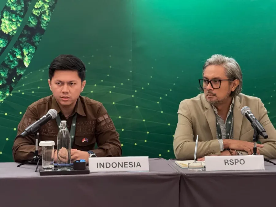Representing Indonesia, APKASINDO with Oil Palm Smallholder Representatives from Malaysia and Thailand Held a Press Conference on MoU with RSPO