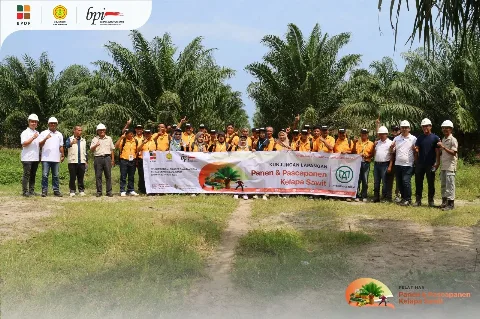 Meningkatkan Kualitas Panen dan Pasca Panen Petani Sawit Sumbar: BPDP dan BPI Kembali Latih Petani Kelapa Sawit Sumatera Barat.