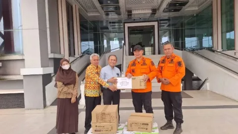 Kolaborasi Atasi Karhutla, Perkebunan Sinar Mas Kalbar Siagakan Personel dan Pasok Bantuan Alat ke BPBD Ketapang