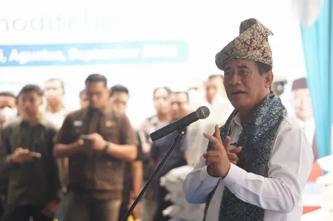Harga TBS Lampaui Rp 3.900/Kg, Mentan Amran Apresiasi Pemprov Riau dan Semprot PKS Nakal!