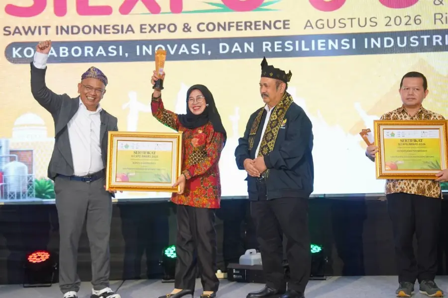 Dua Bupati Perempuan Raih SIEXPO Award 2026