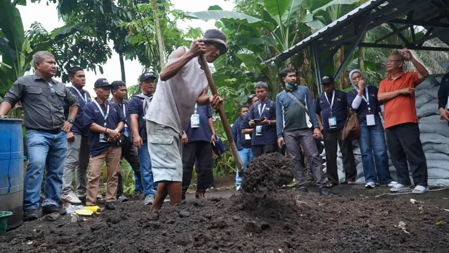 Olah Bahan Organik Jadi Pupuk, PT RPN-BPDP-Ditjenbun Dorong Efisiensi Sawit Rakyat