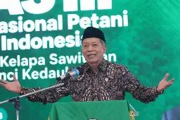Menkop Ferry Dorong Koperasi Petani Sawit Bangun Pabrik hingga Produksi Minyak Goreng