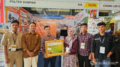 Politeknik Kampar Apresiasi SIEXPO 2026 Mempertemukan Perguruan Tinggi, Dunia Usaha, Industri, Pemerintah, dan Masyarakat
