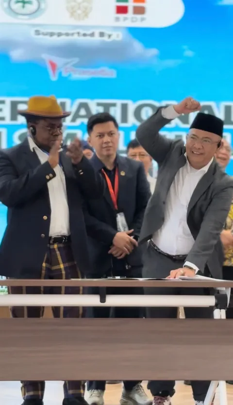 Terpilih Sebagai Presiden WCOPS, Dr. Gulat Manurung Bawa Mandat 12 Asosiasi Petani dari 7 Negara Produsen Sawit