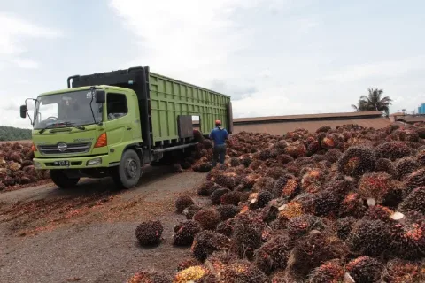 UD Trucks Berpartisipasi Dalam GIICOMVEC 2020