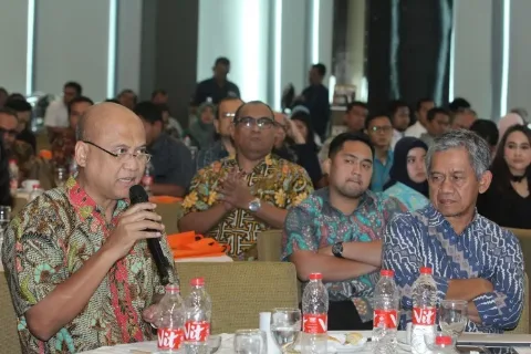 Dialog Akhir Tahun Majalah SAWIT INDONESIA Membenahi Industri Sawit Dari Hulu Sampai Hilir