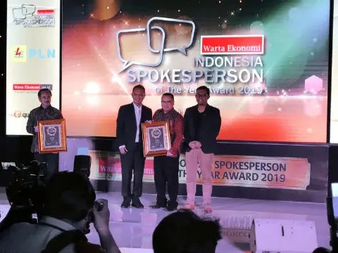 Piawai Berkomunikasi, Tofan Mahdi Raih Spokeperson Of The Year 2019