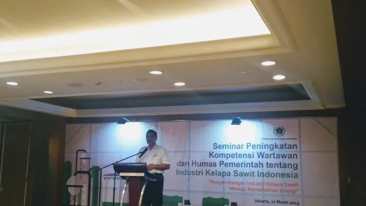 Menko Luhut: Pemerintah Pasang Badan Untuk Petani