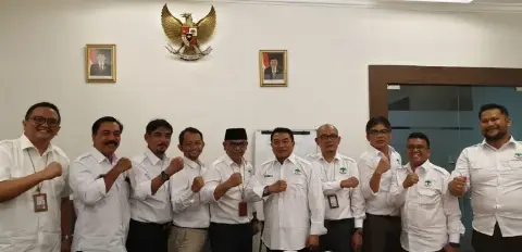 Bertemu Moeldoko, Gulat Manurung dan Pengurus APKASINDO Sampaikan Persoalan Petani Sawit