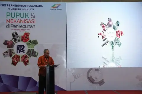 Pupuk dan Mekanisasi Kunci Produktivitas Sawit