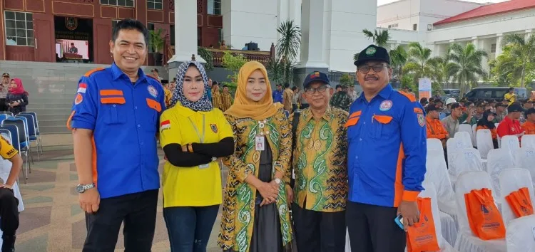 Gubernur Kalsel Serahkan Penghargaan Kepada 5 Perusahaan Anggota GAPKI