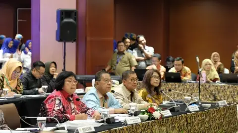 Tanah Harapan Elaeis (Bagian LIII)