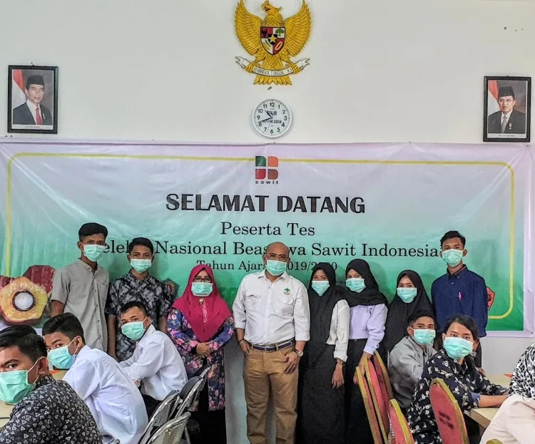 Petani Menuju Kesetaraan Melalui Program Beasiswa