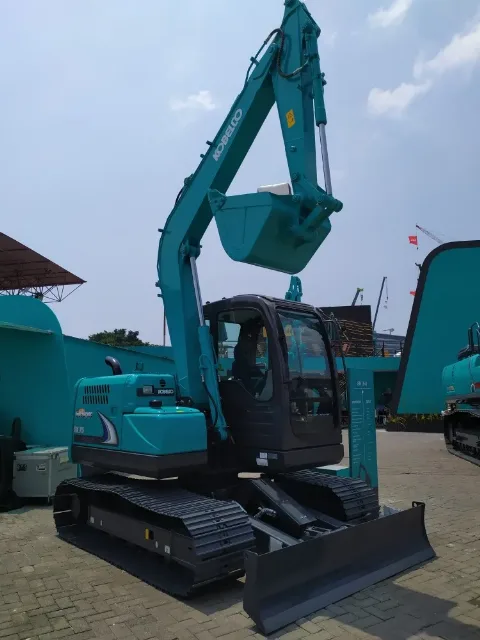 Mini Excavator SK50P, Si Gesit di Kebun Sawit