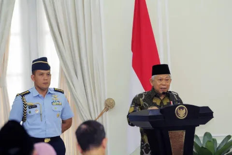 Taat Lingkungan Demi Masa Indonesia