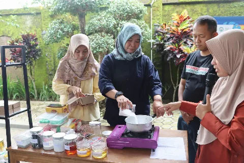 Ubah Jelantah Jadi Lilin Aromatik Bernilai Tinggi