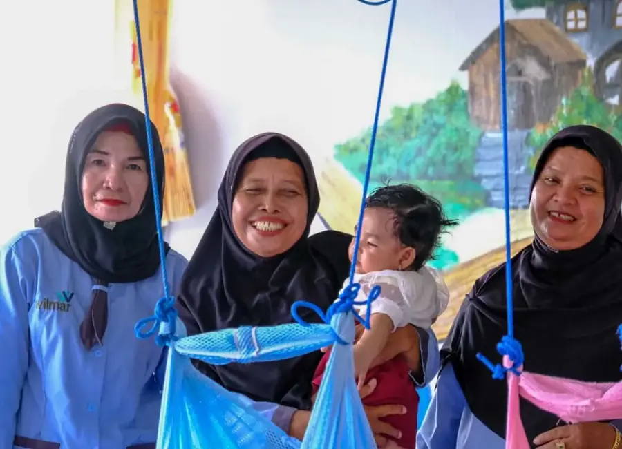 Siti Ngaisah Salah Satu Pengasuh Setia di TPA Wilmar Group Area Kalteng