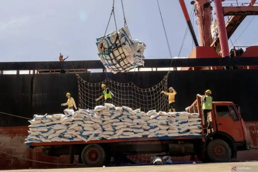 Provinsi Sumbar Menerima Alokasi 1.100 Ton Pupuk Bersubsidi Jenis NPK